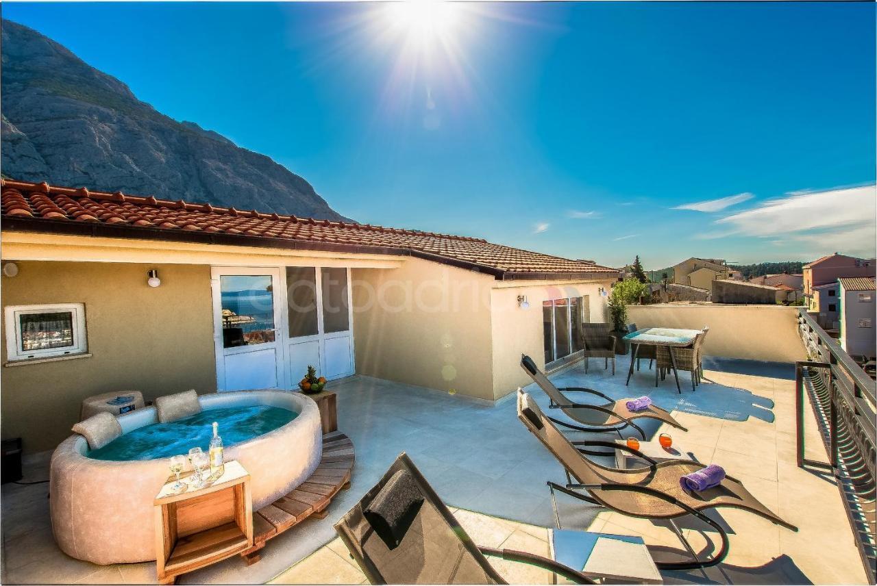 Rooftop Penthouse - Private Hottub & Duplex Whirlpool Makarska Exterior photo